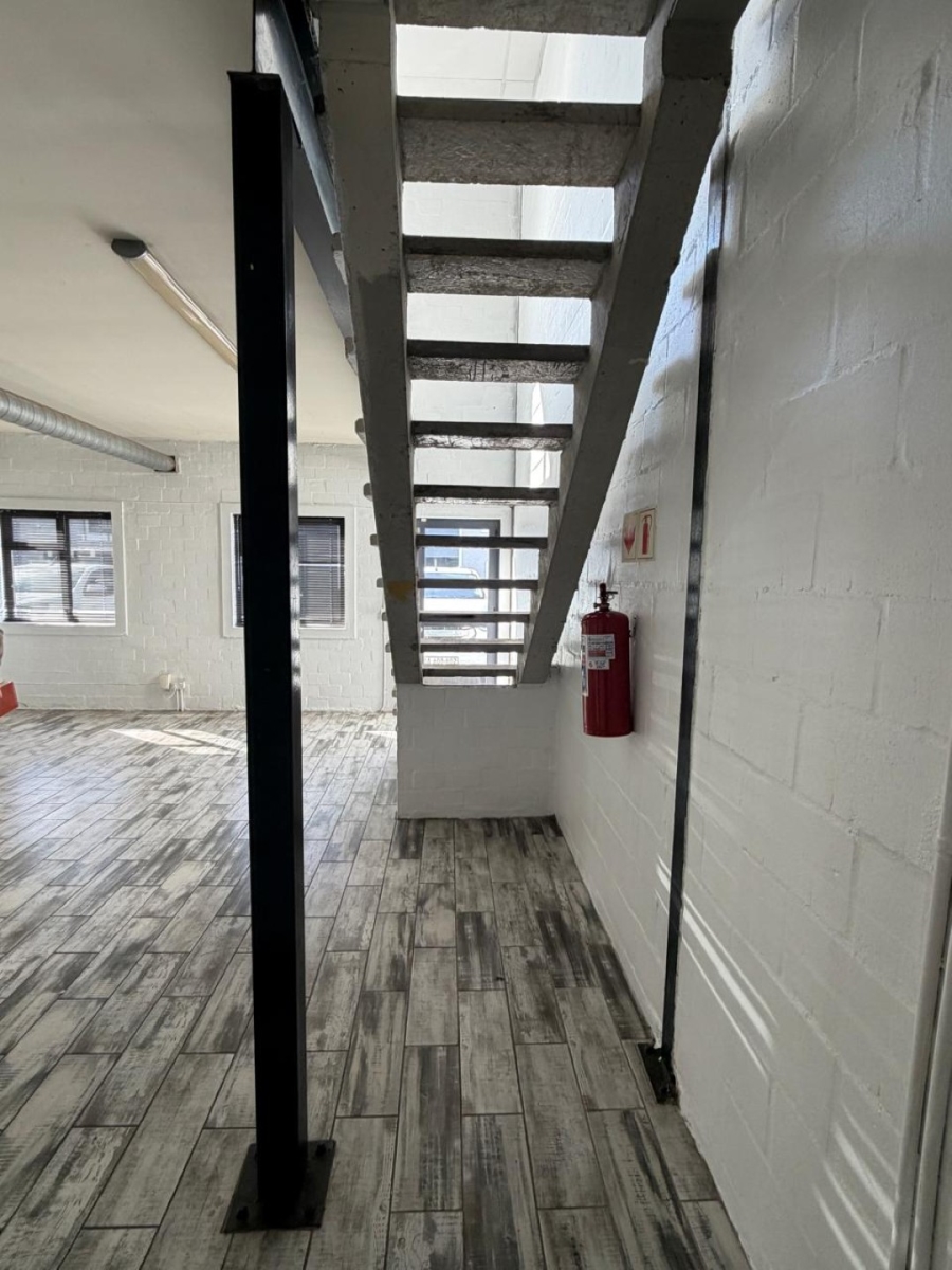 To Let Commercial Property for Rent in Maitland Western Cape